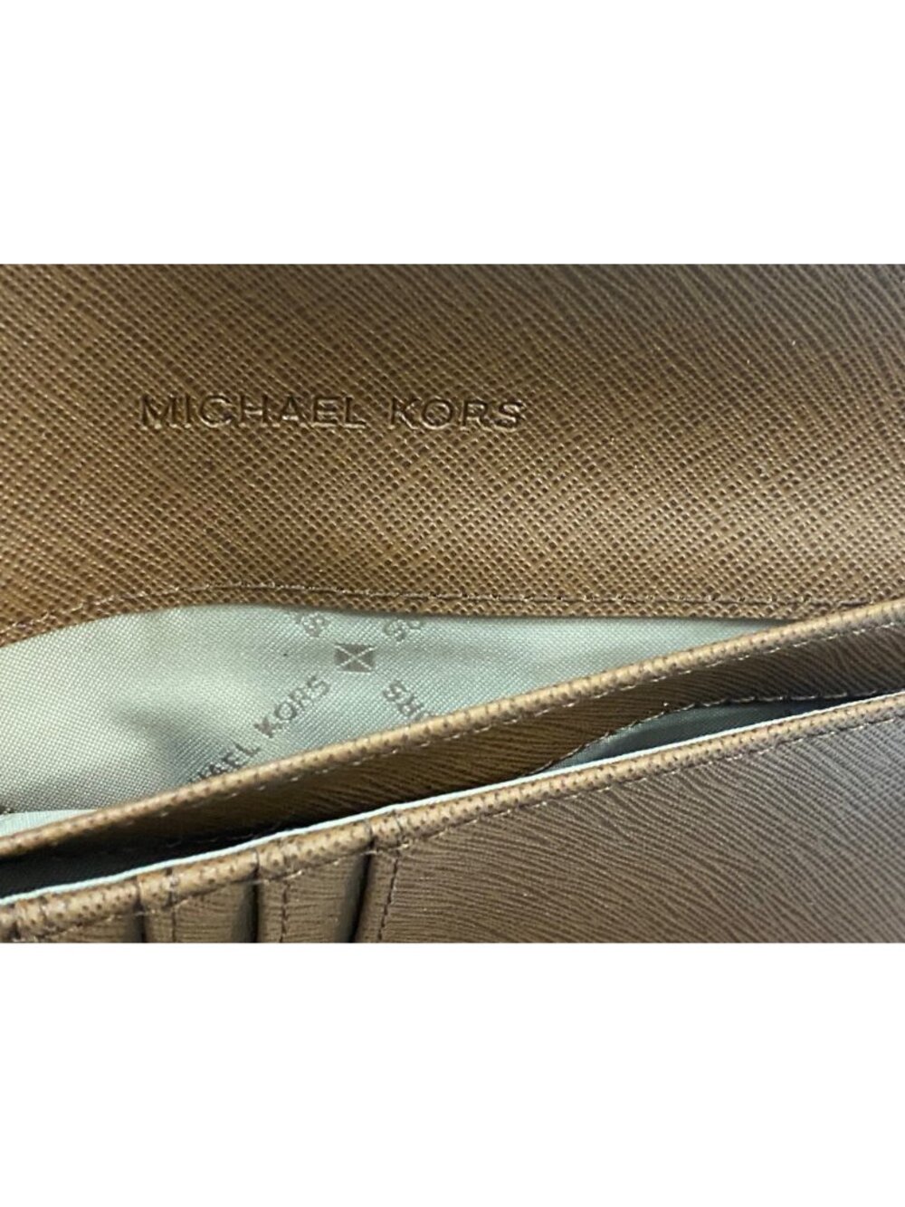 Michael Kors Travel Wallet Brown MK Signature PVC Zip Snap Clutch - Picture 6 of 11